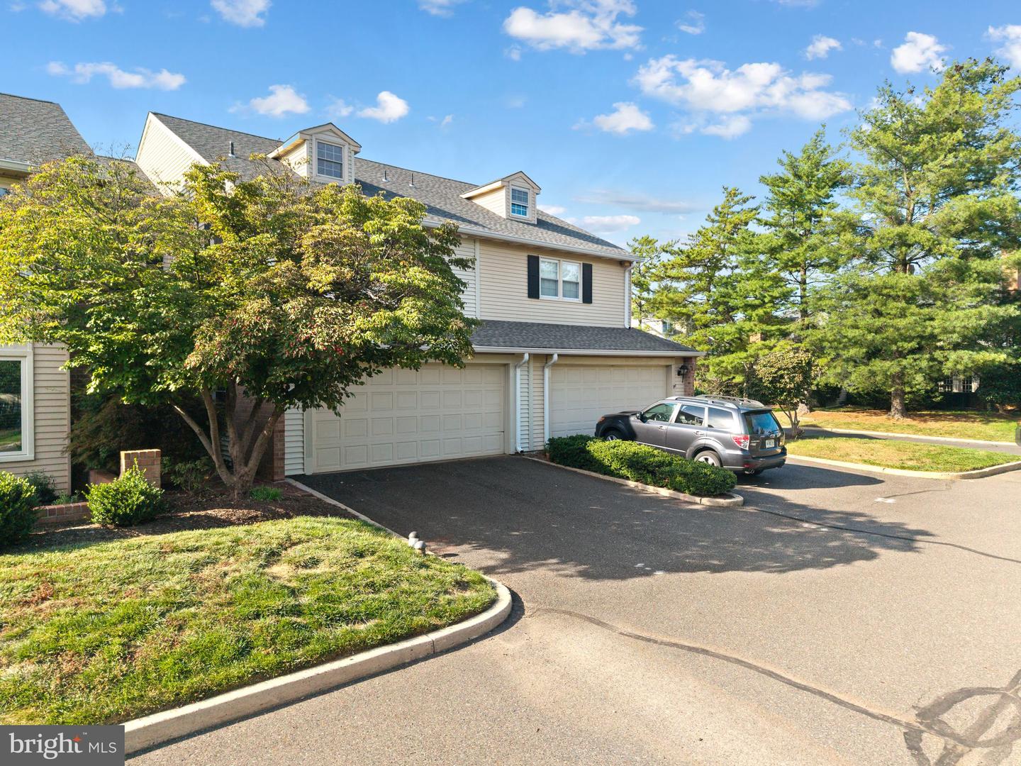 91 Sutphin Pnes Way Property Photo 1