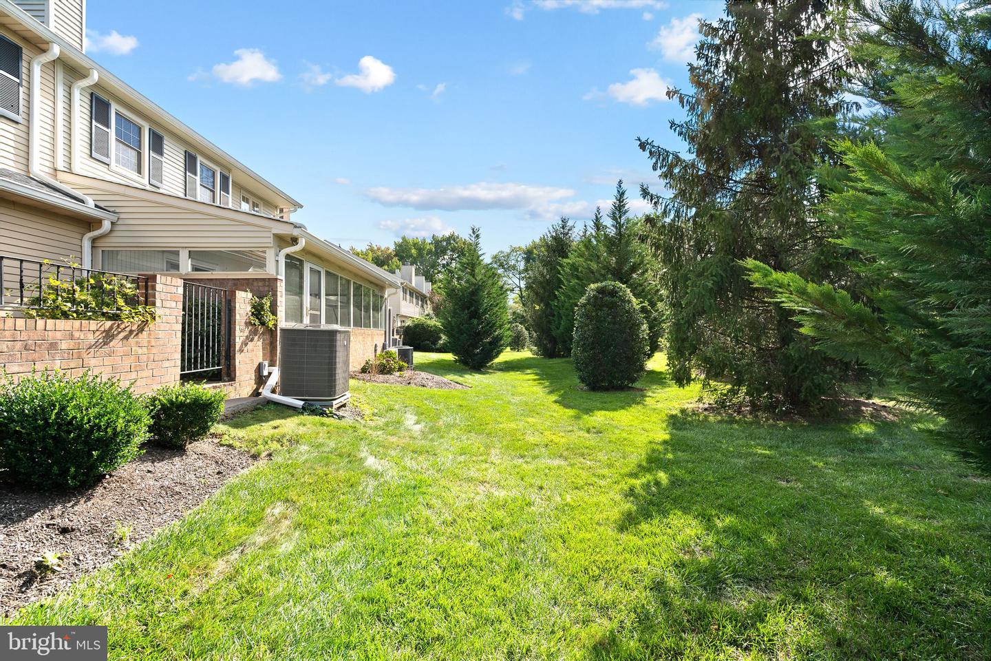 91 Sutphin Pnes Way Property Photo 24