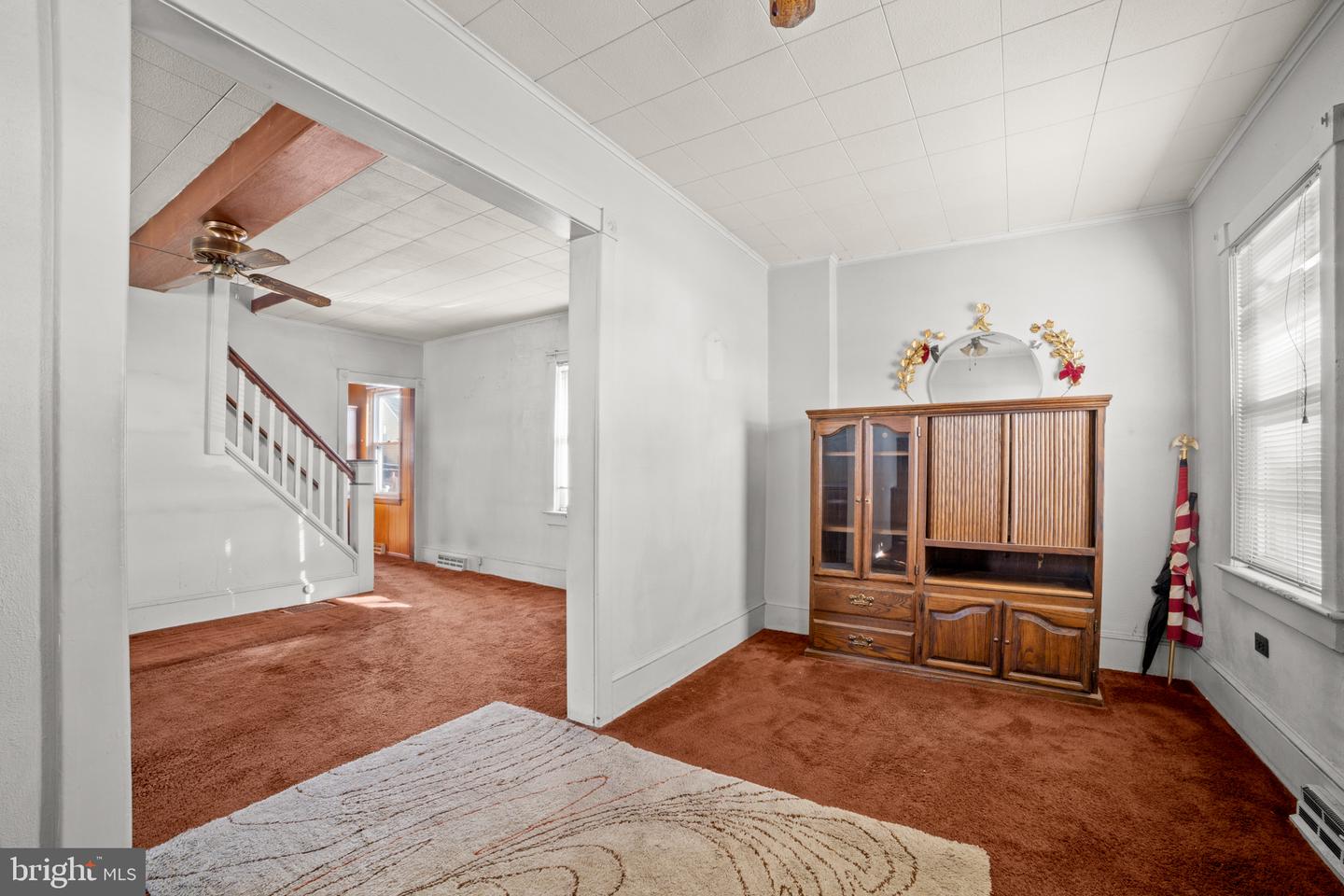 46 Central Property Photo 4