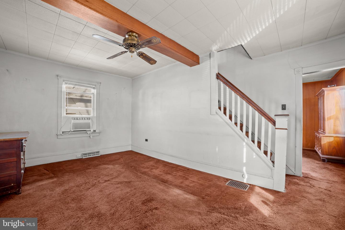 46 Central Property Photo 5