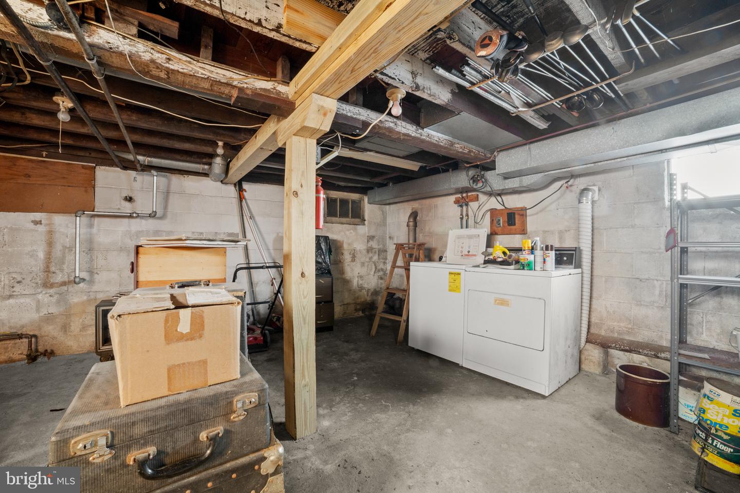 46 Central Property Photo 16