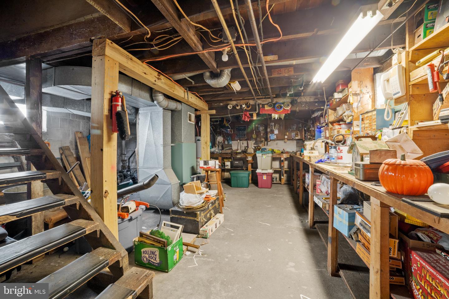 46 Central Property Photo 17