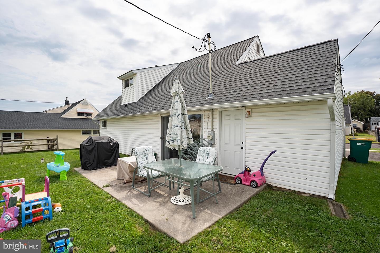 82 Cobalt Ridge Dr E Property Photo 23