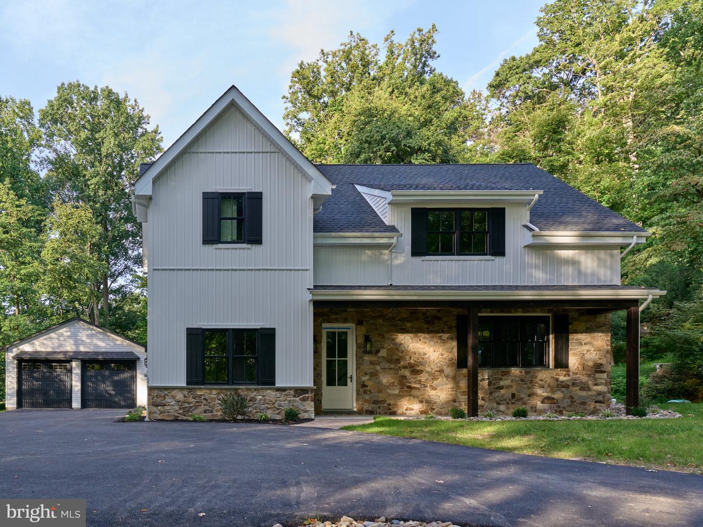 6239 Greenhill Rd Property Photo 1