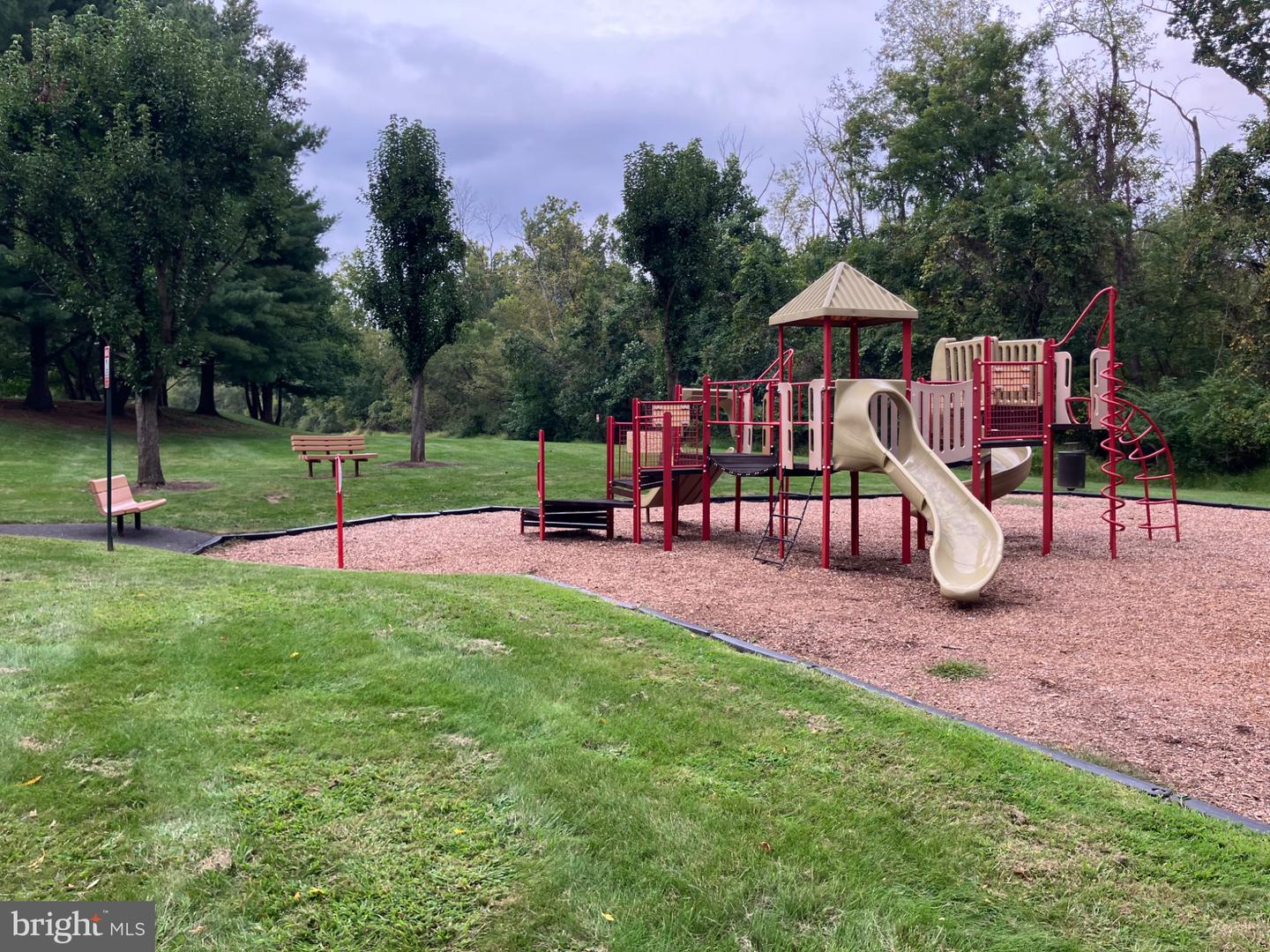 7 Parkview Property Photo 25