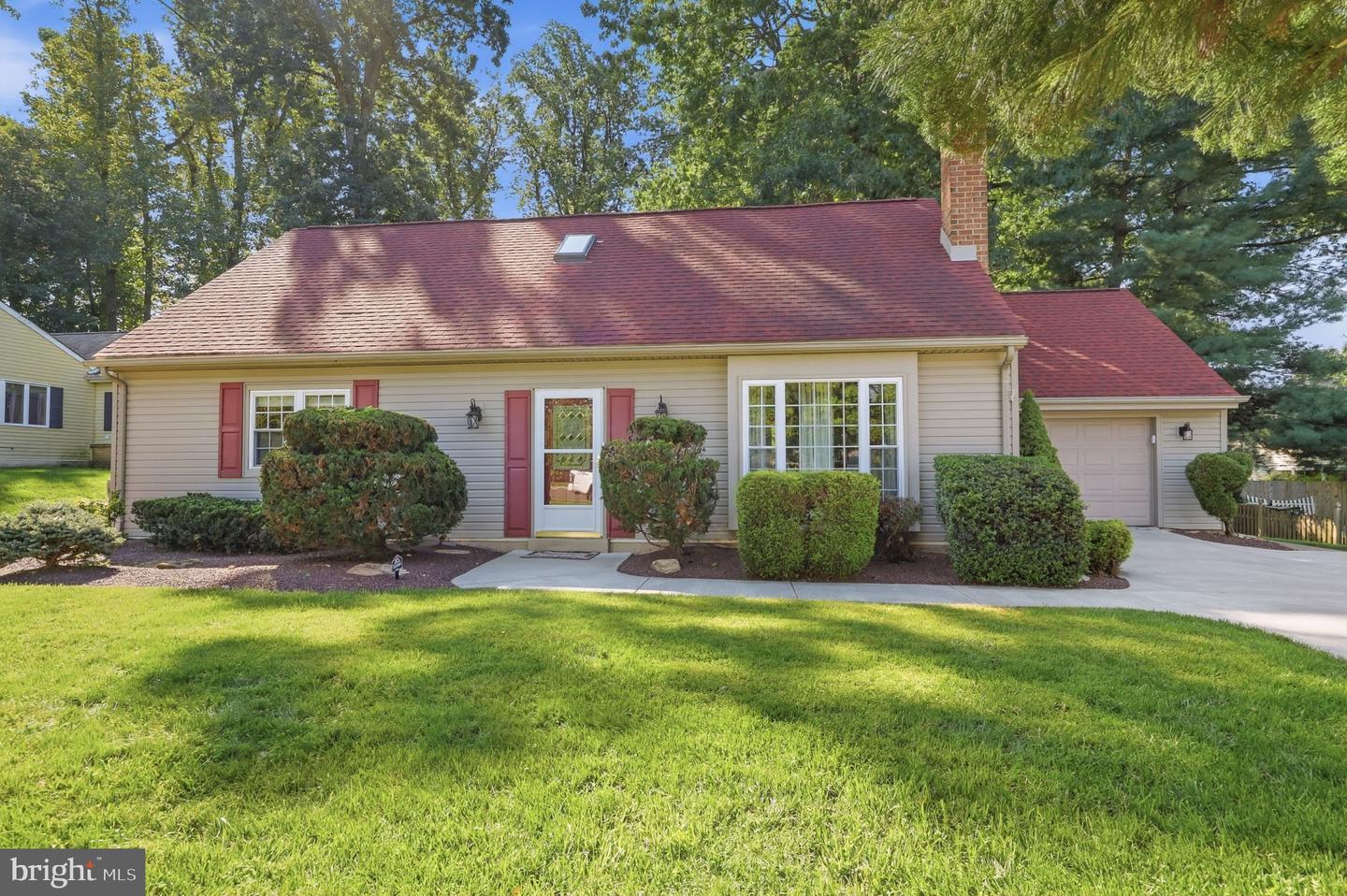 4813 Charmaine Ct Property Photo 1