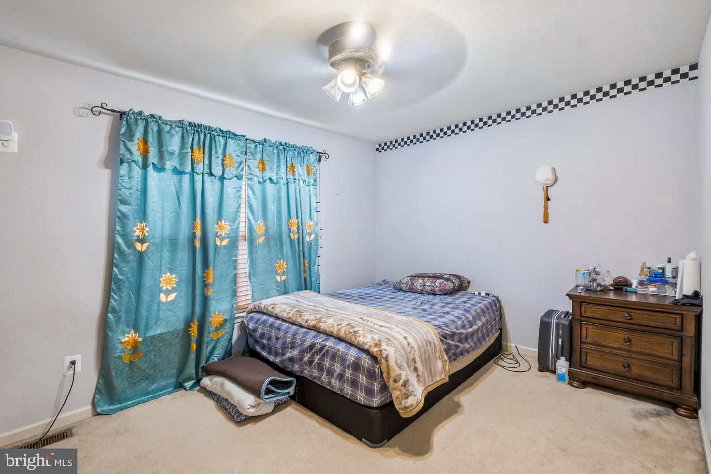 211 Tollgate Rd Property Photo 25