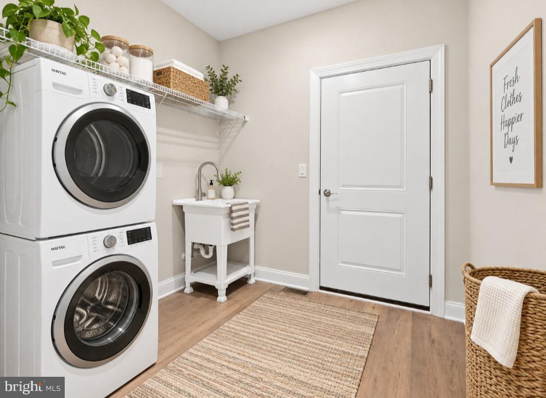 43 Davisville Rd Property Photo 24