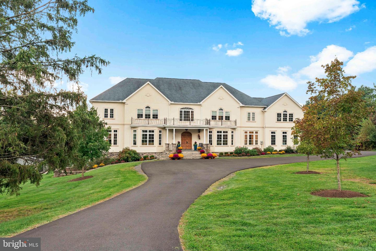 274 Pineville Rd Property Photo 1