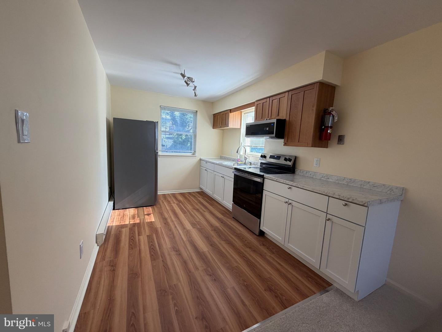 38 E STATE ST #REAR Property Photo 1
