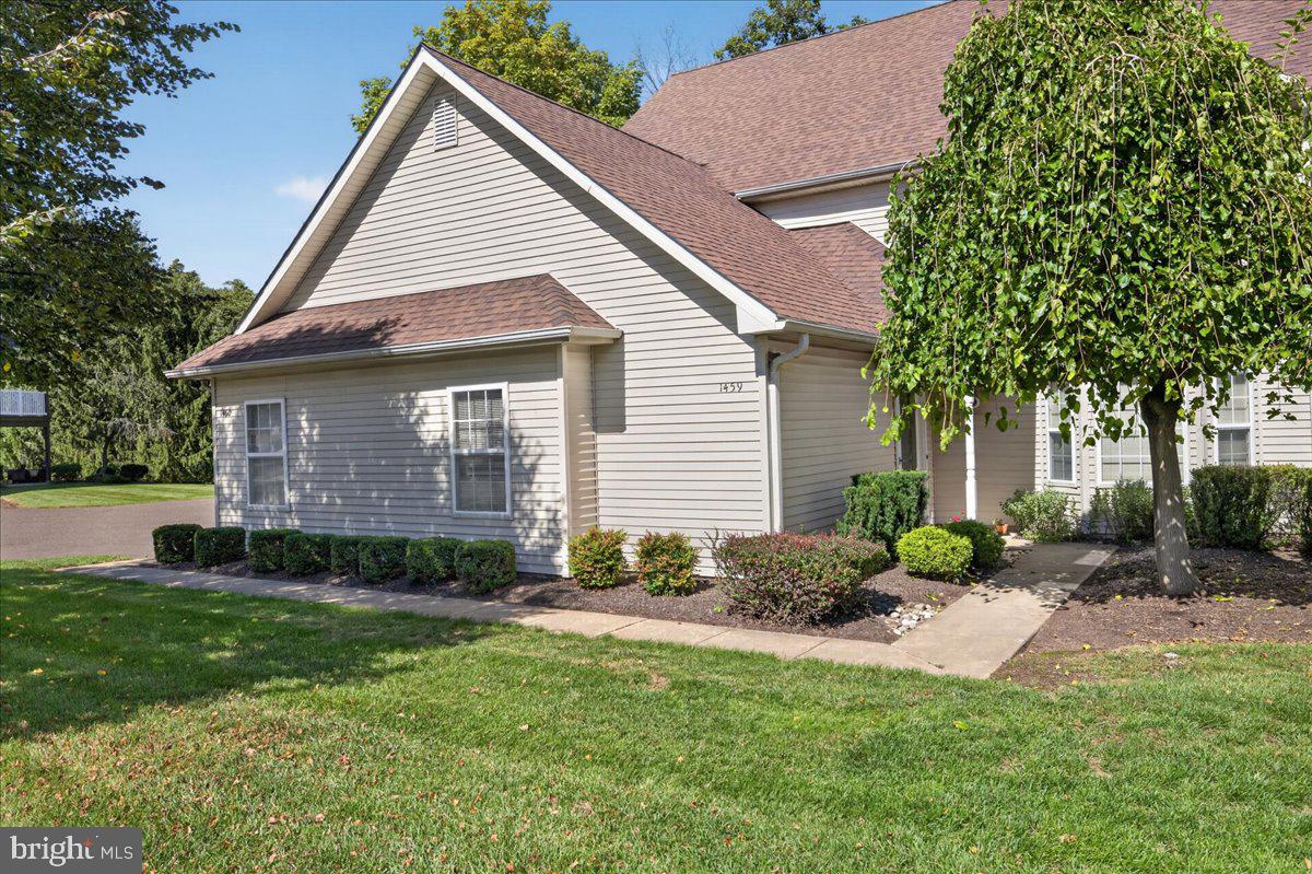 1459 Peach Tree Ln #59 Property Photo 1