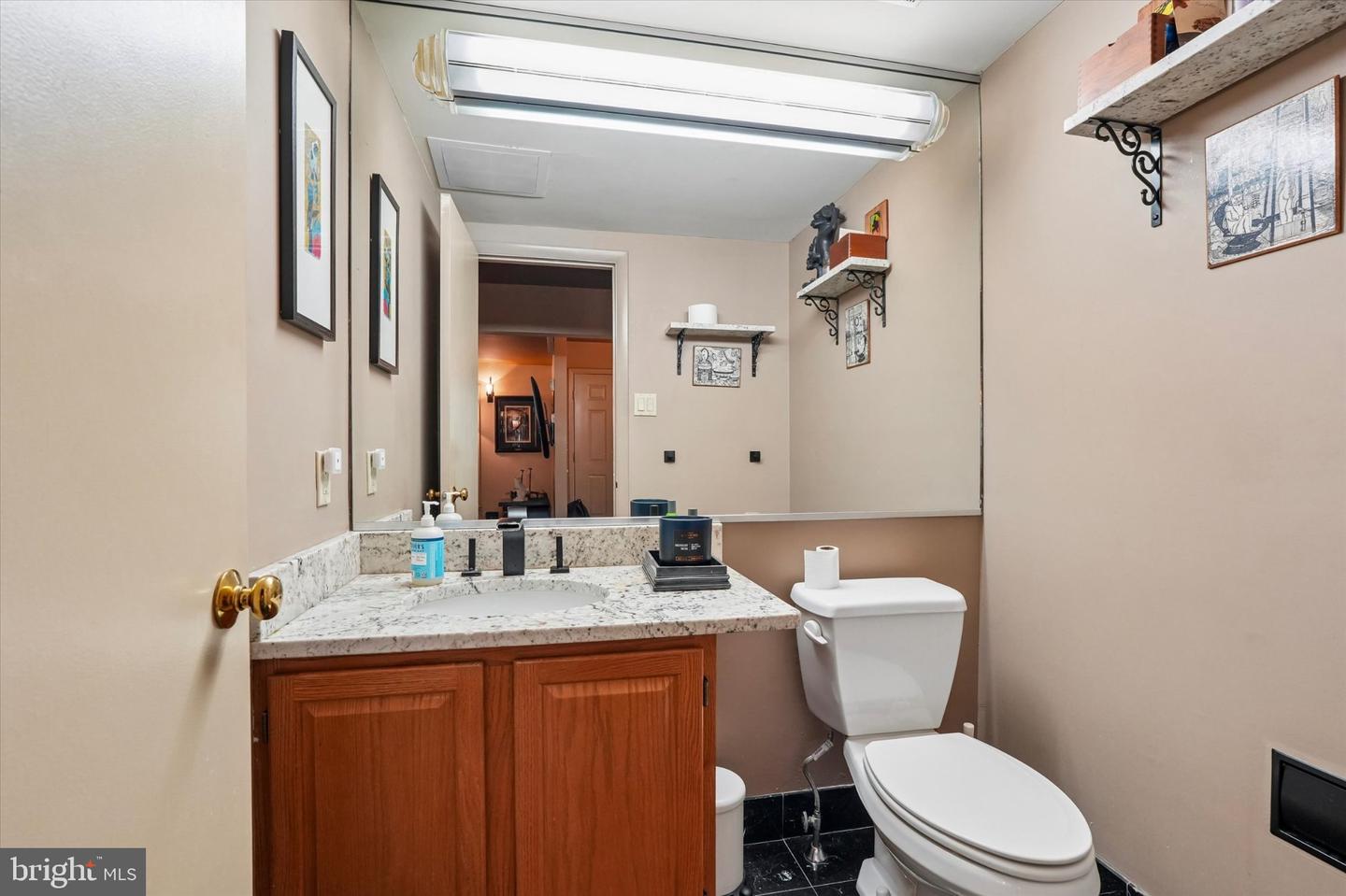 58 Sutphin Pnes Pnes Property Photo 14