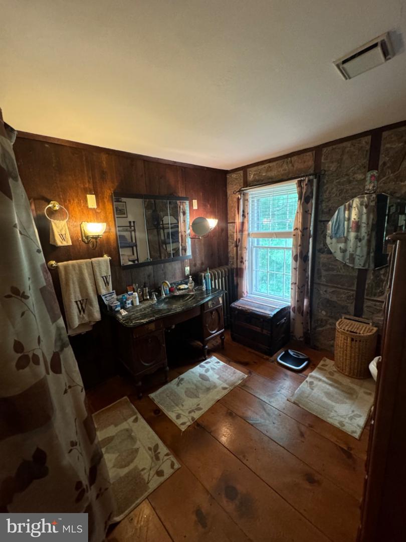 1093 Durham Rd Property Photo 7