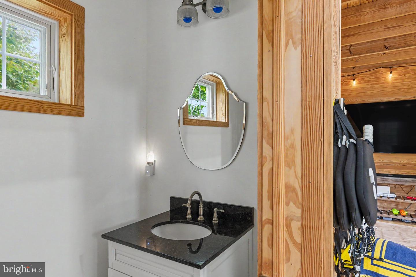 111 Meadow View Dr Property Photo 55