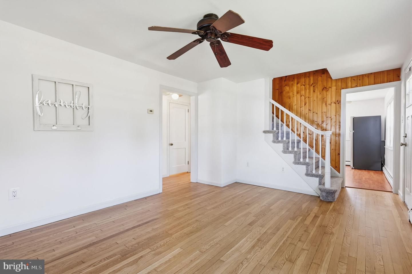 649 Hillcrest Property Photo 5