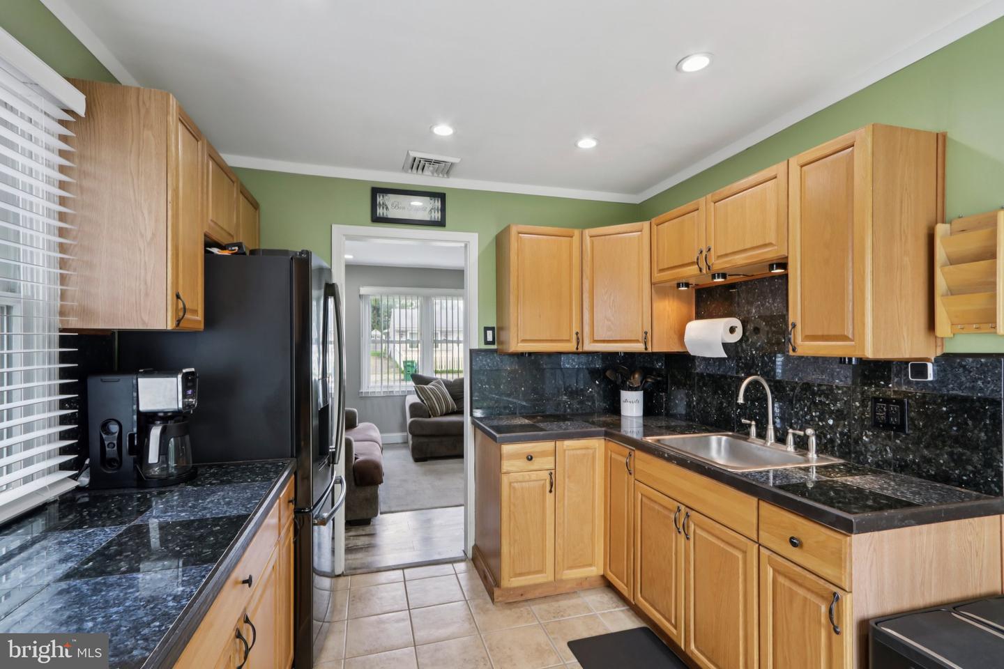 1708 Susan Ave Property Photo 6