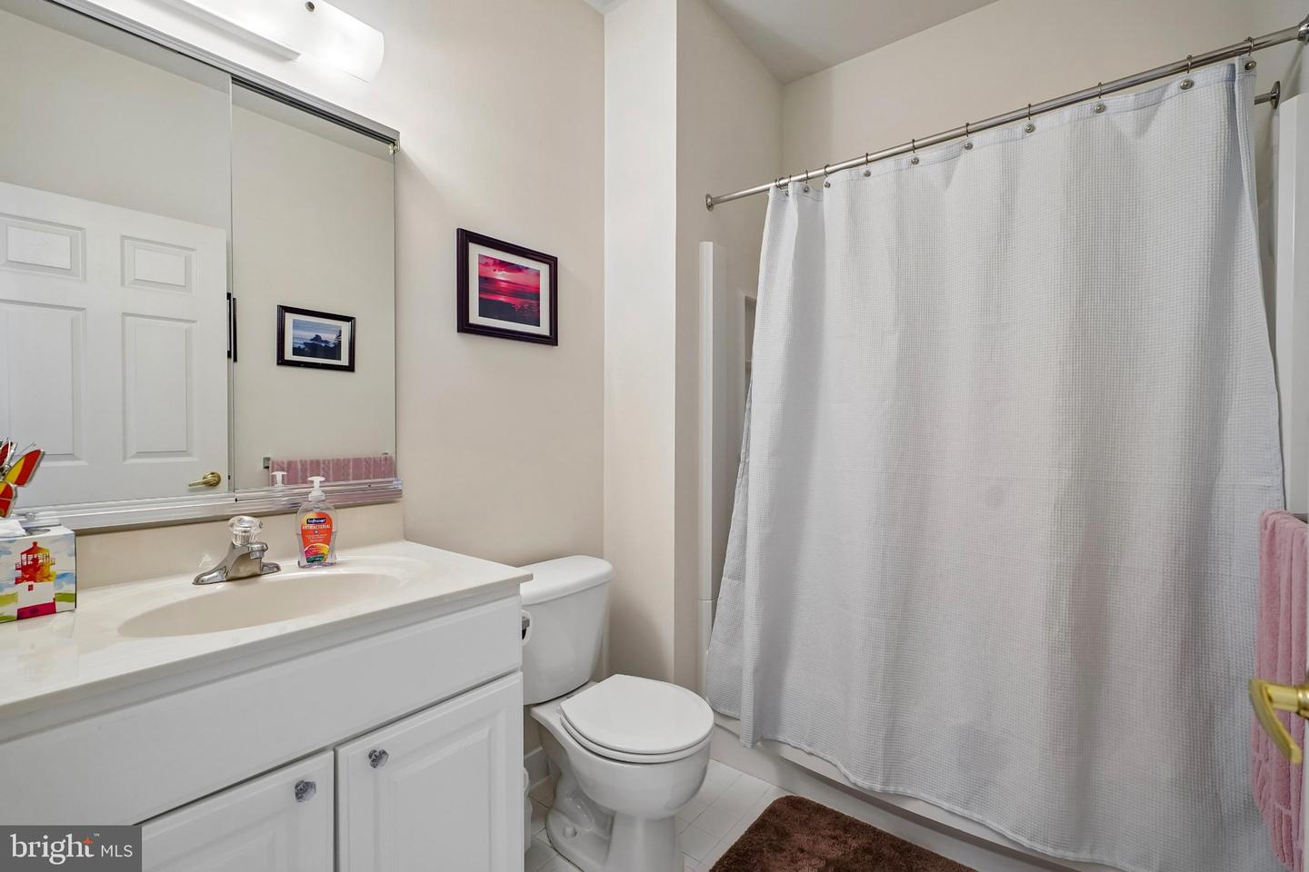806 Devonshire Ct #59 Property Photo 15