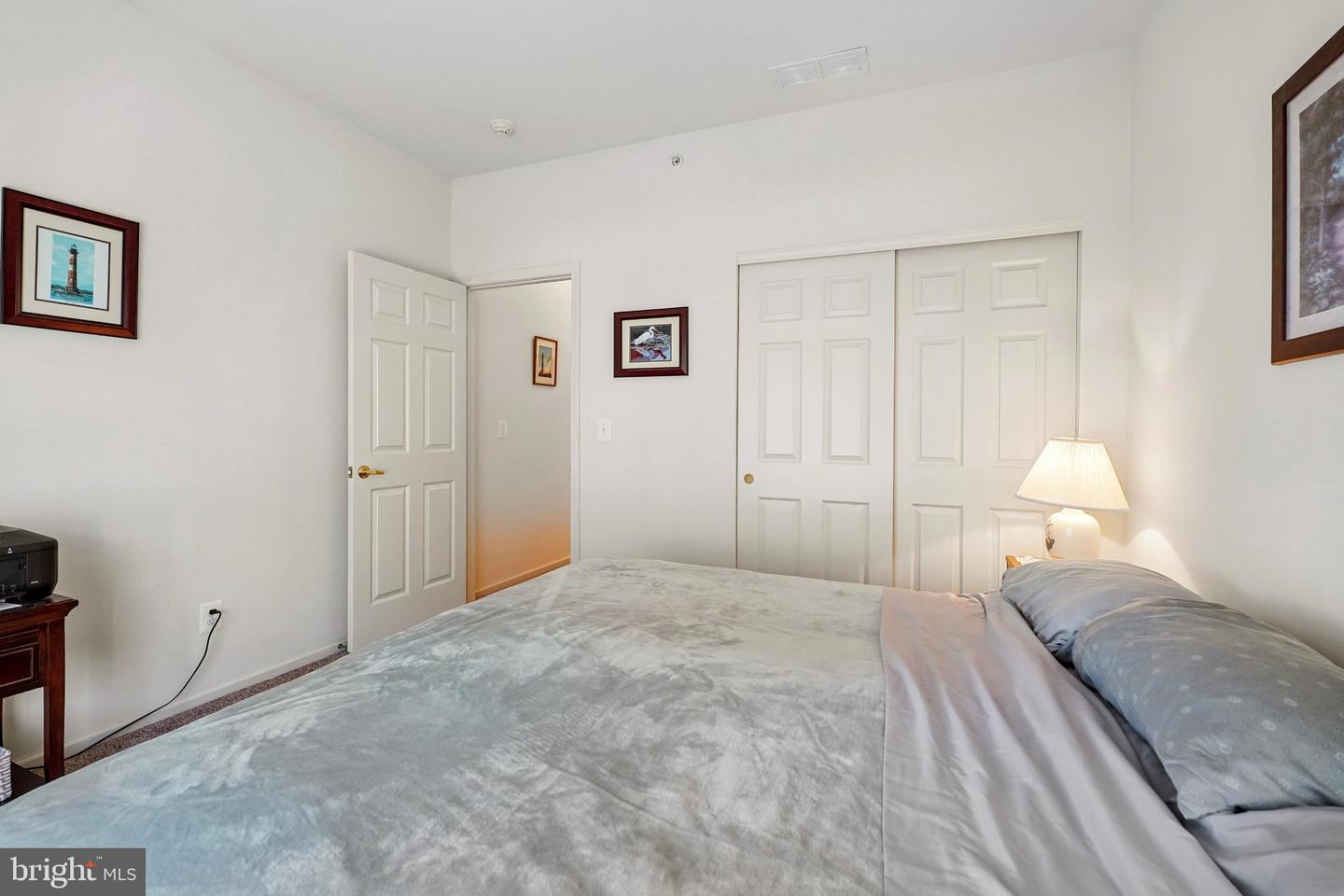 806 Devonshire Ct #59 Property Photo 17
