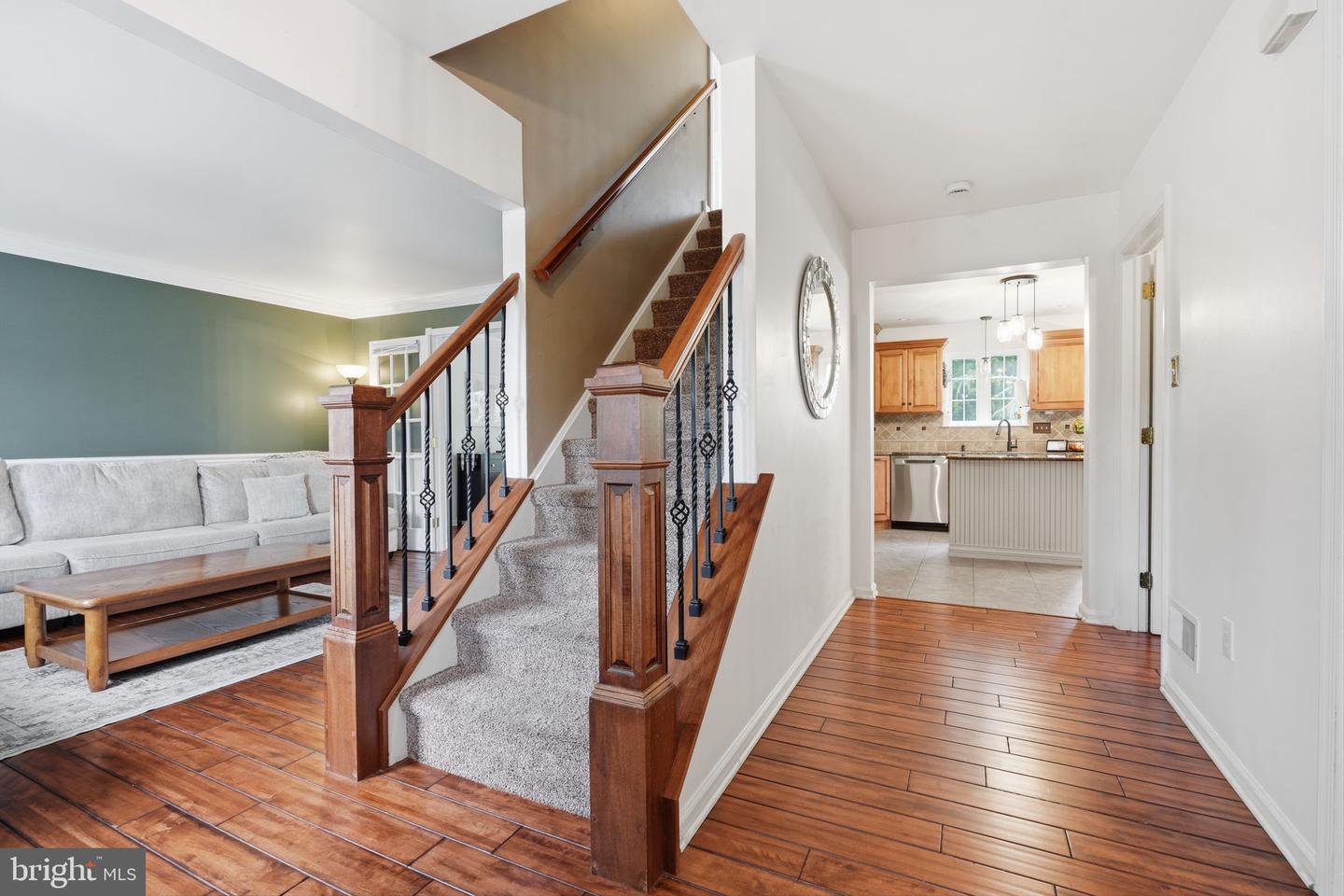 1421 Cobblestone Way Property Photo 4