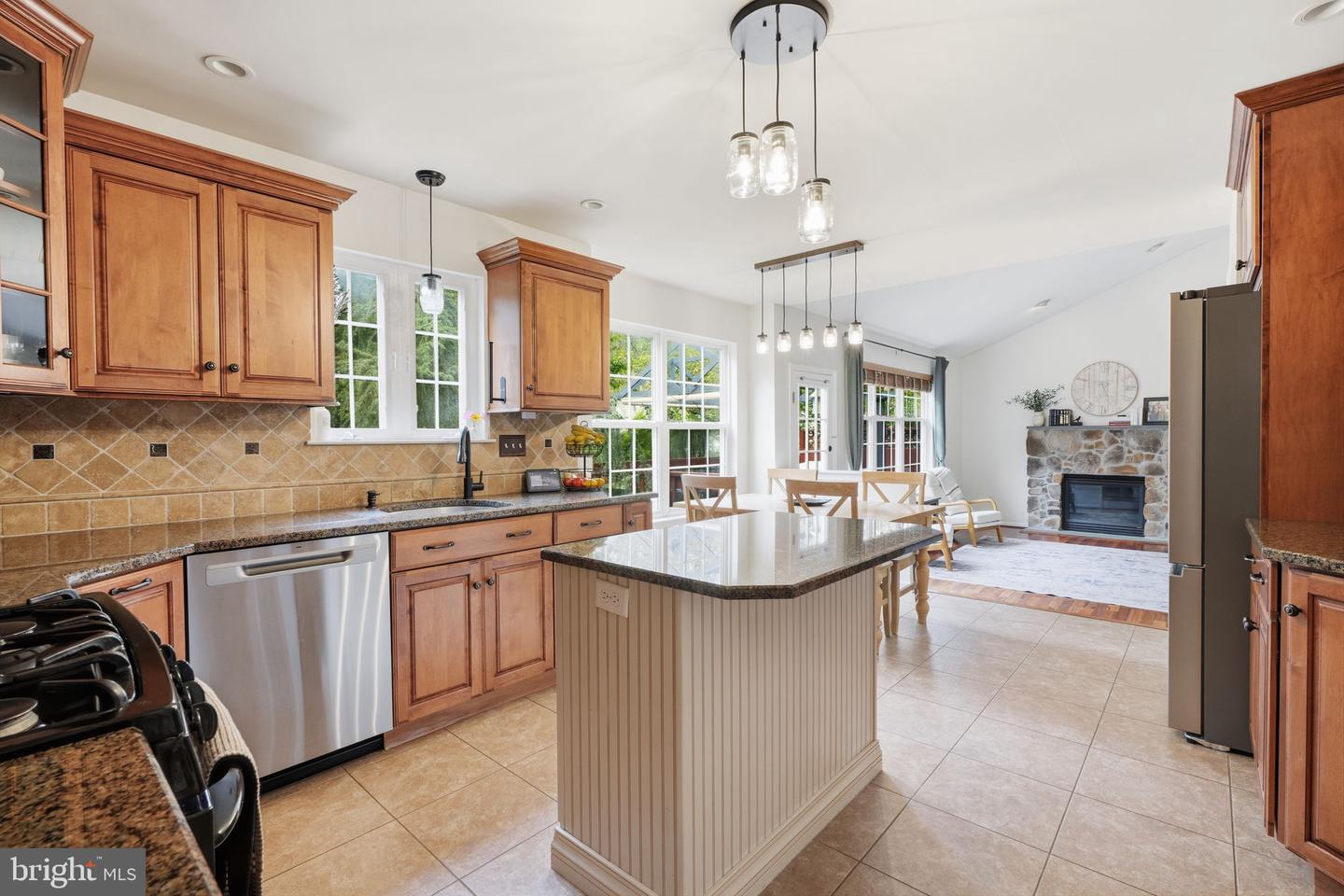 1421 Cobblestone Way Property Photo 8