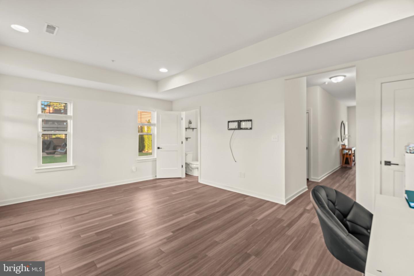 14 Diana Ln Property Photo 3