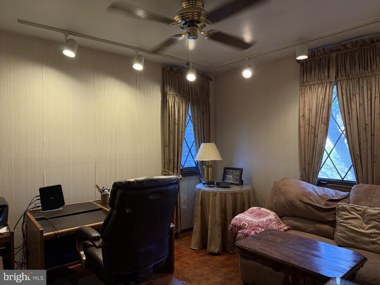905 Hamilton Dr Property Photo 18