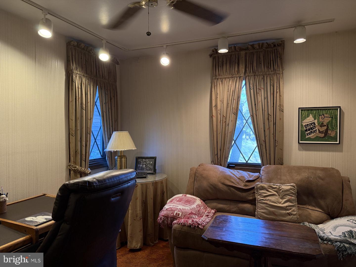 905 Hamilton Dr Property Photo 20