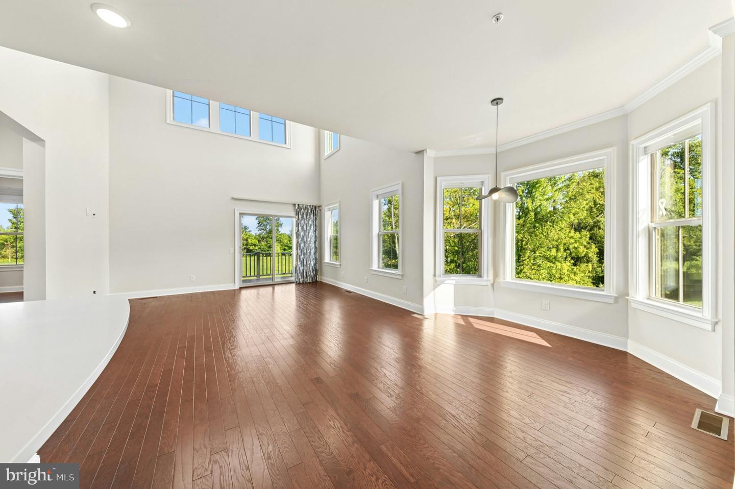 1010 Marquis Ln Property Photo 6