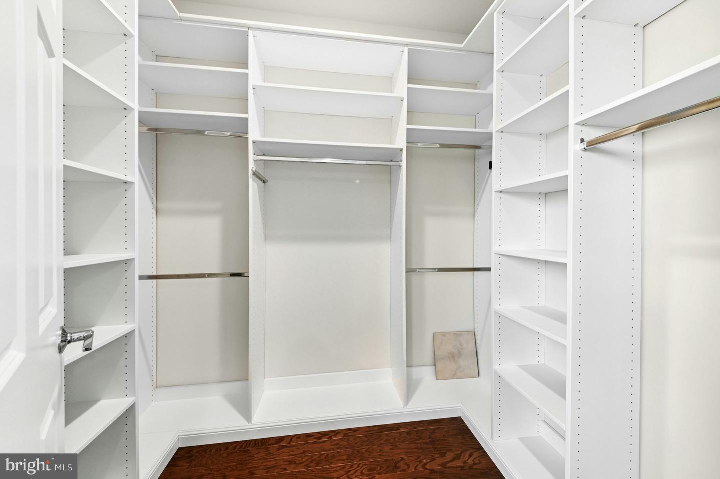 1010 Marquis Ln Property Photo 14