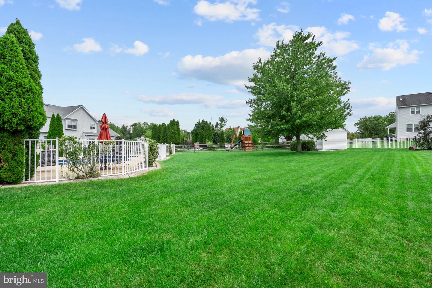 1438 Bentley Dr Property Photo 17