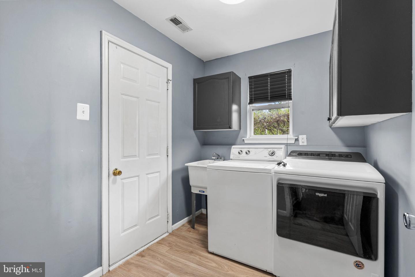 1438 Bentley Dr Property Photo 38