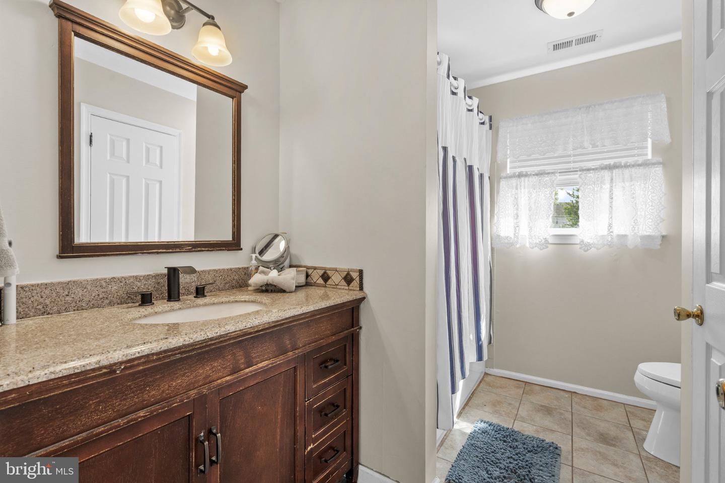 1438 Bentley Dr Property Photo 47