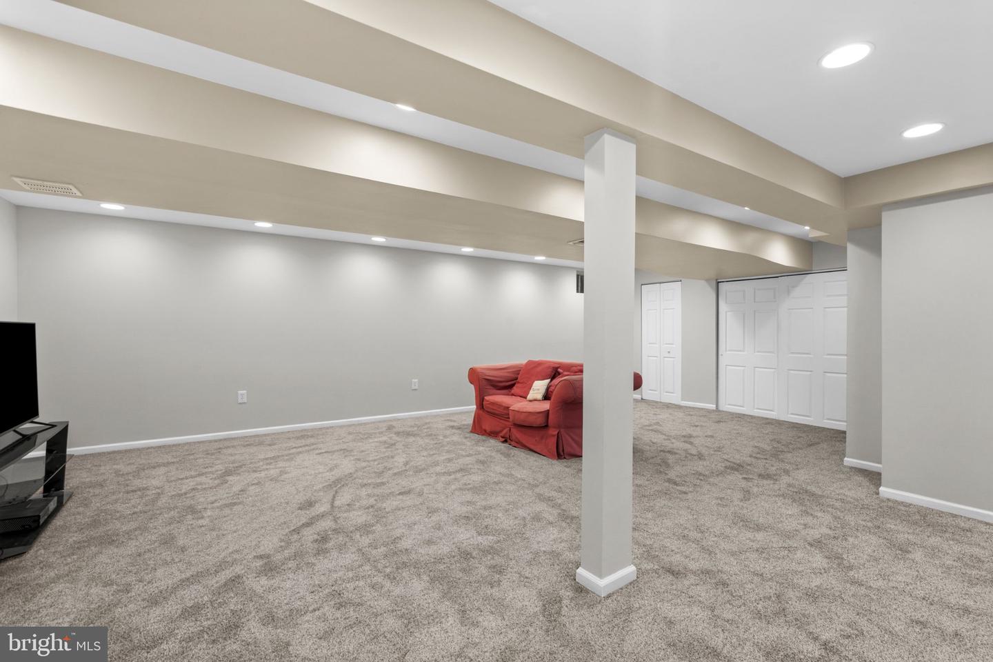 1438 Bentley Dr Property Photo 54