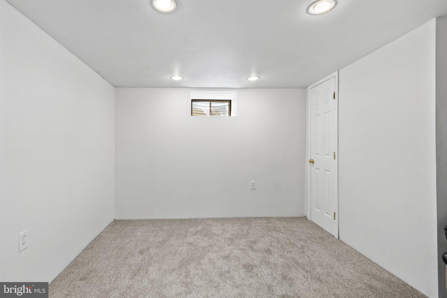 1438 Bentley Dr Property Photo 56