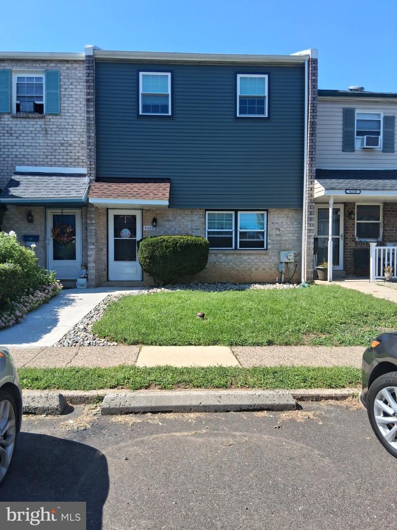 5208 Inlet Dr #n Property Photo 1