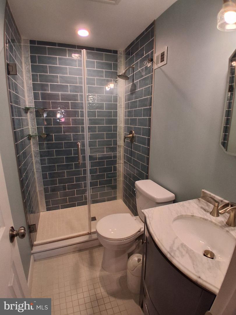5208 Inlet Dr #n Property Photo 28