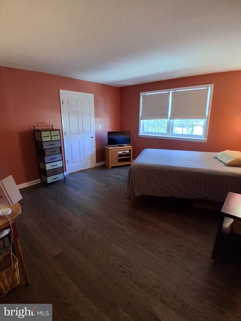 5208 Inlet Dr #n Property Photo 29