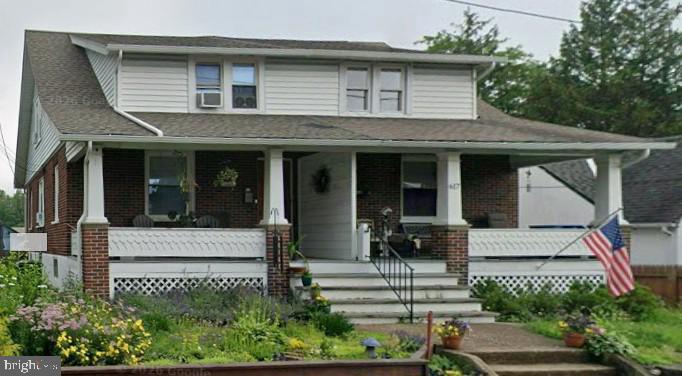 619 Buttonwood St Property Photo 1