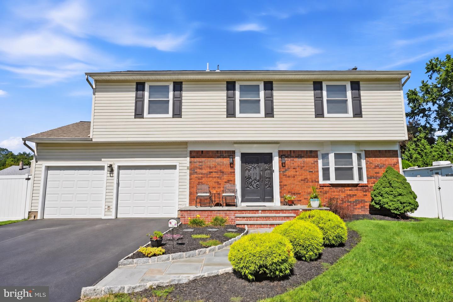 8 Nancia Ct Property Photo 1