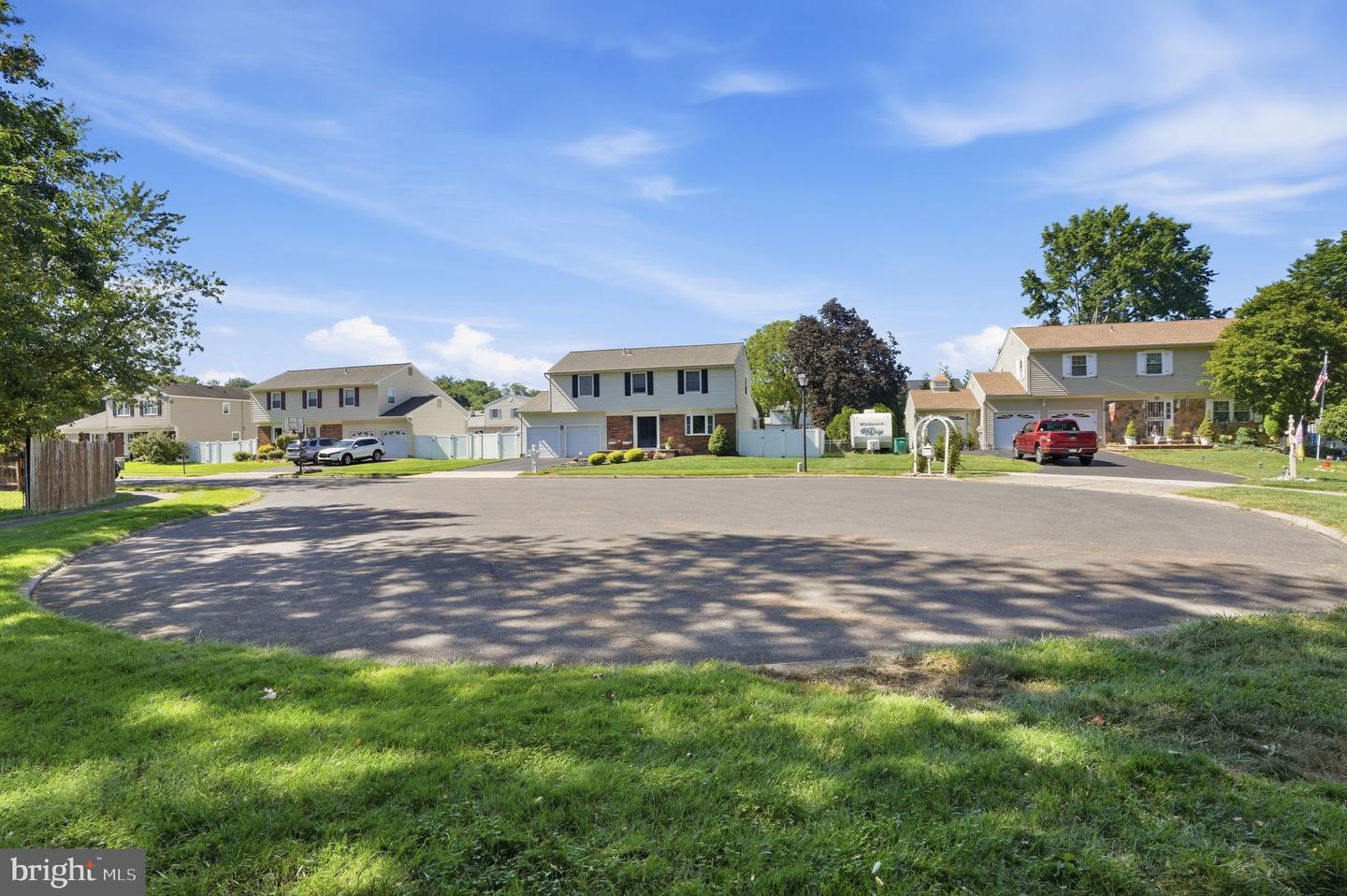 8 Nancia Ct Property Photo 3