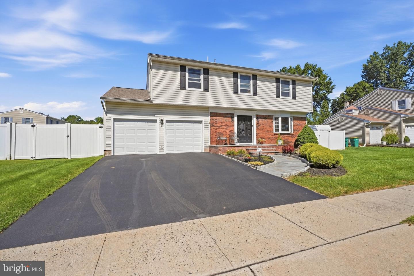 8 Nancia Ct Property Photo 4