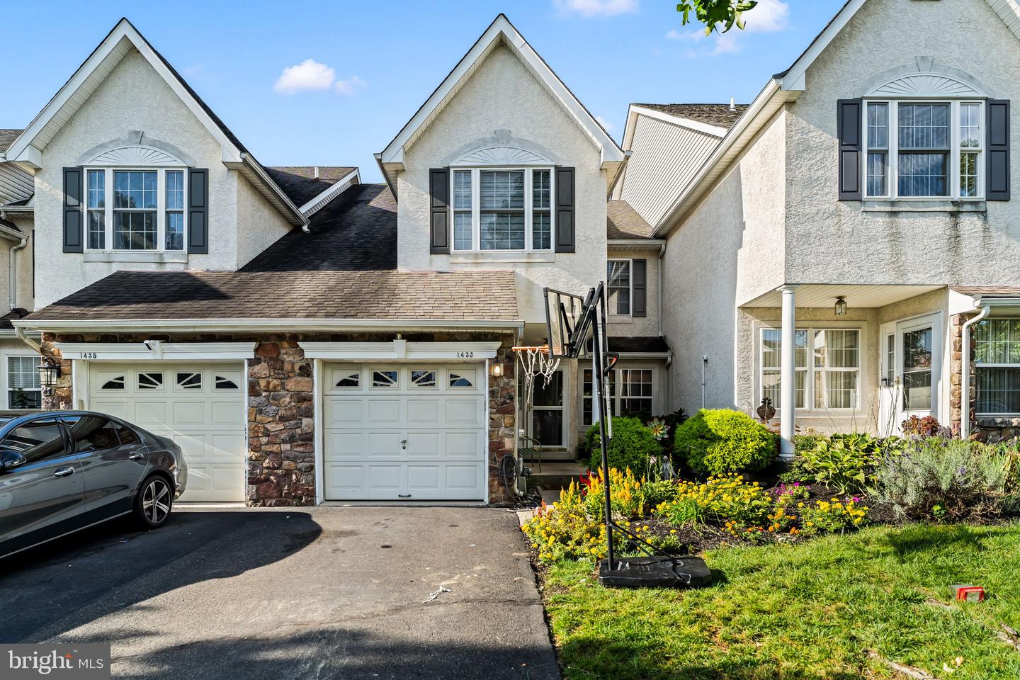 1433 HERON WAY Property Photo 1