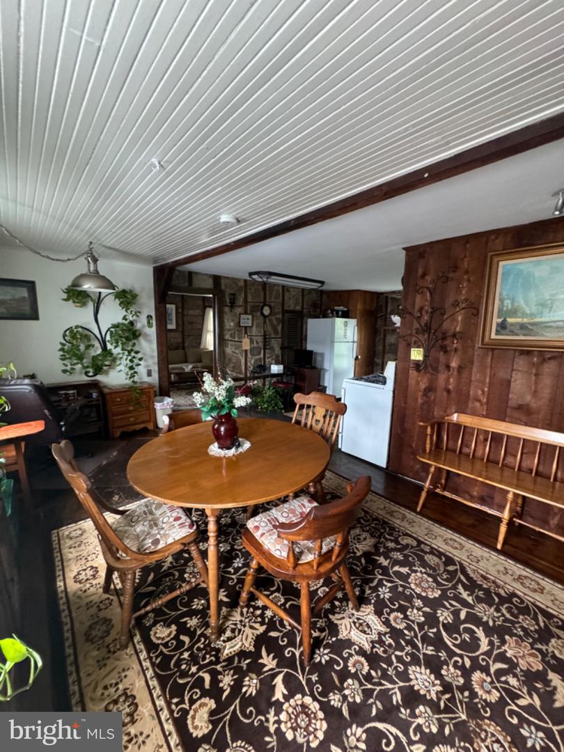 1093 Durham Rd Property Photo 13