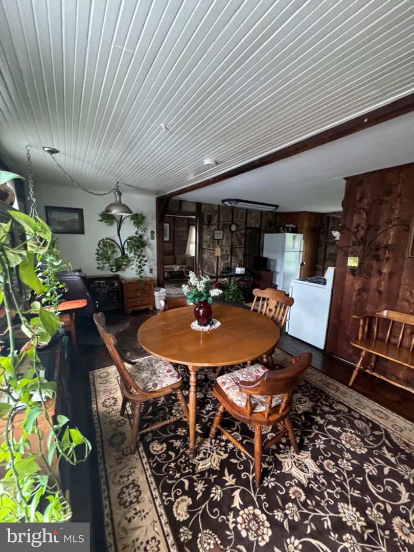 1093 Durham Rd Property Photo 14
