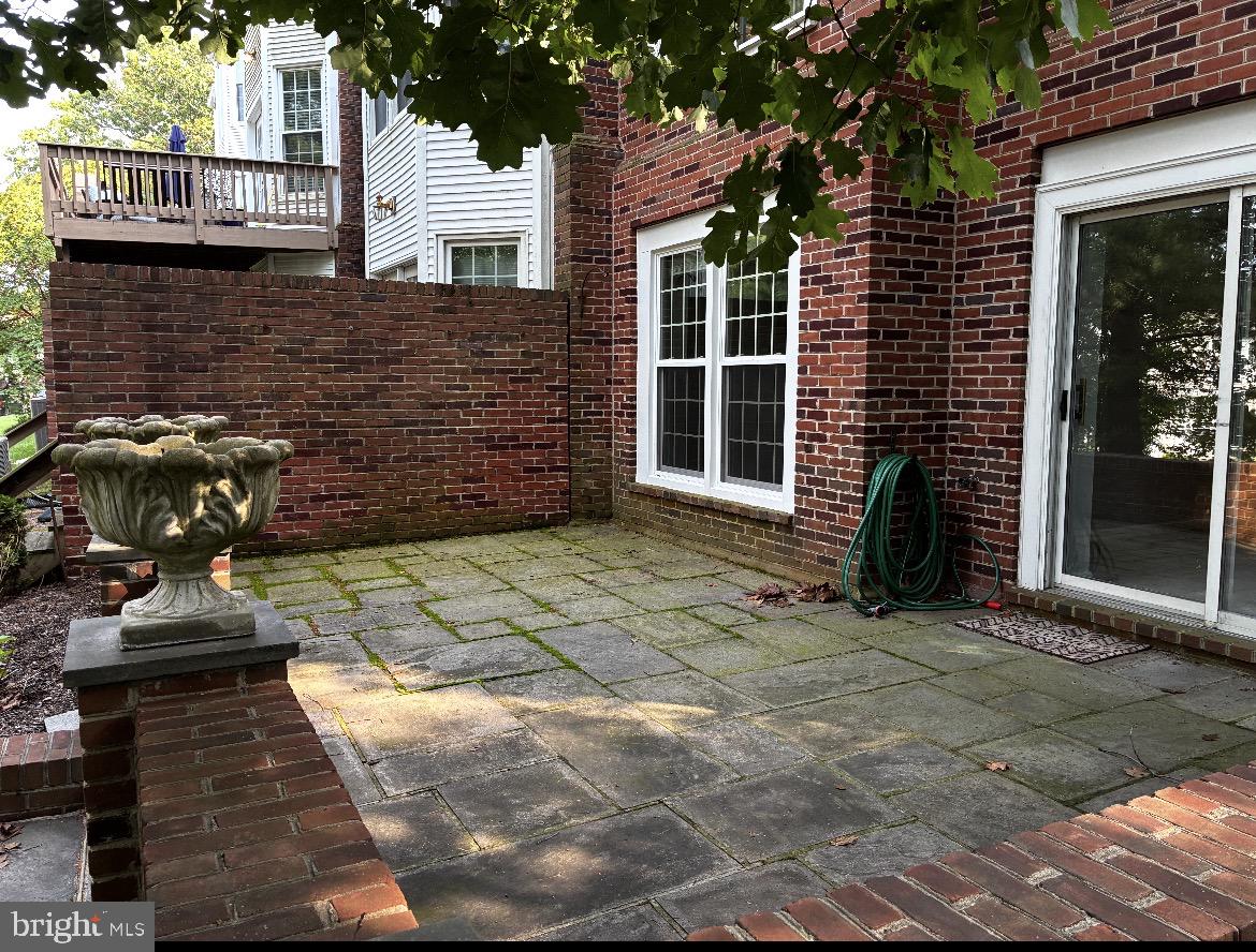 25 Commanders Dr #46 Property Photo 17
