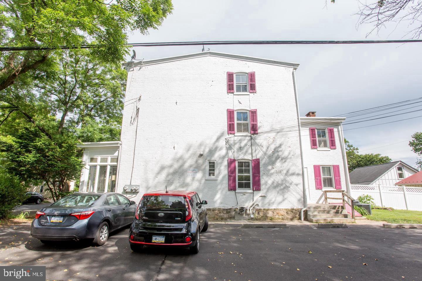 34 S Clinton St Property Photo 3