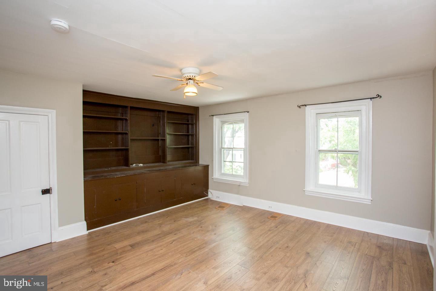 34 S Clinton St Property Photo 13