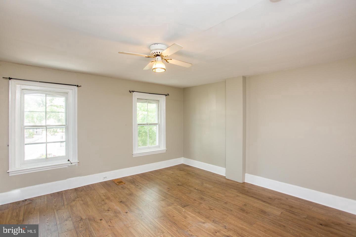 34 S Clinton St Property Photo 14