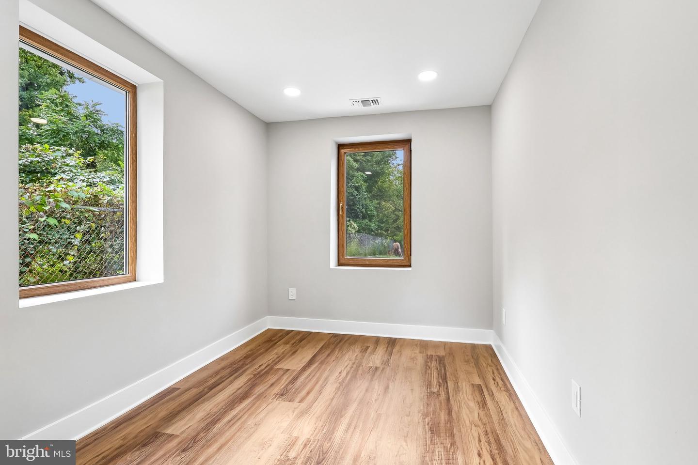 1509 Venice Ave Property Photo 11
