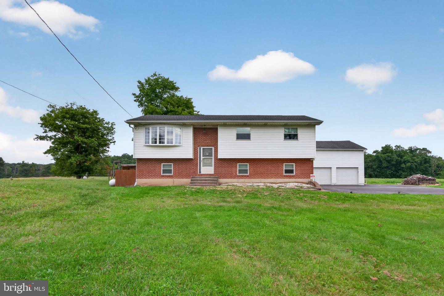 685 Union Rd Property Photo 1